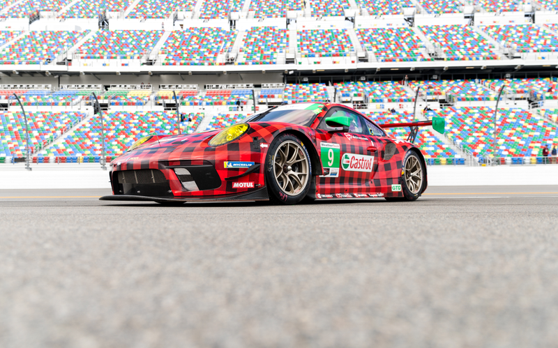 Illustration for article titled Here's All the Action From The Start Of The 24 Hours of Daytona